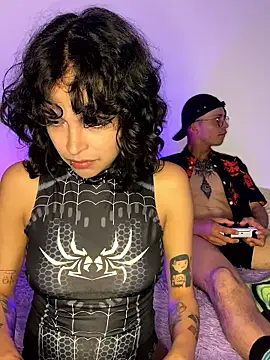 sakuraanduchira  online show from 01-12-26, 11:43