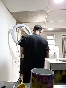 torvyHot online show from 01-12-26, 07:41