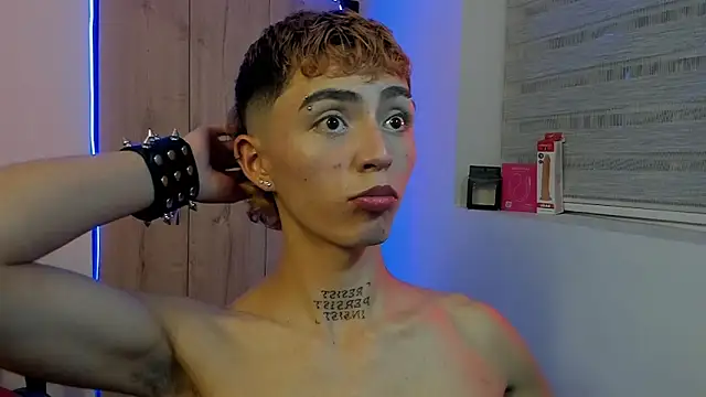 Maiky Cooper01 online show from 01-14-26, 03:01