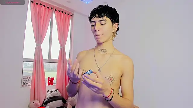 Maiky Cooper01 online show from 04-18-26, 03:16