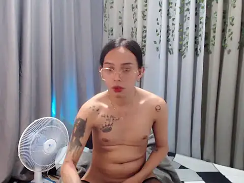 LOVELYMAYUMIE online show from 12-14-24, 02:53