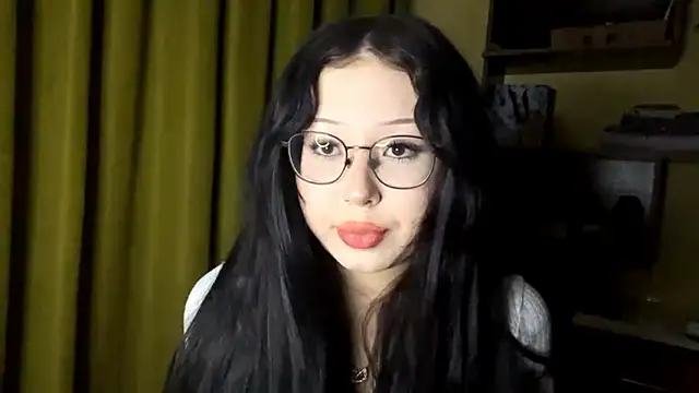 Snapshot of KateWhisp chatting on 01-15-26, 01:16 KateWhisp online show from 01-15-26, 01:16