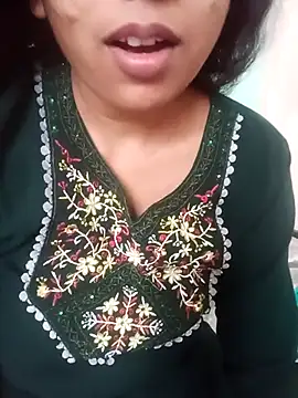 sexyqueen558 online show from 03-15-26, 04:29