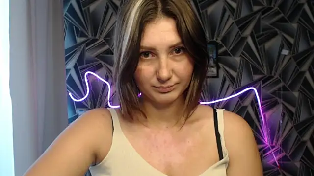 NikkiKiss    online show from 06-10-26, 01:39