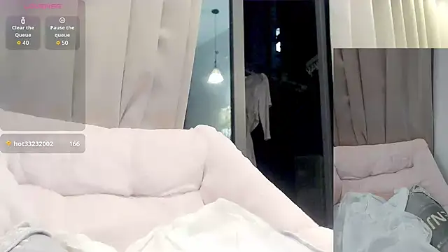 Mia-zhan online show from 02-07-26, 02:43