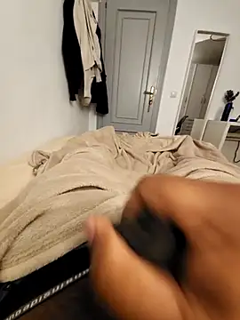 crazygu14456 online show from 02-12-26, 12:38