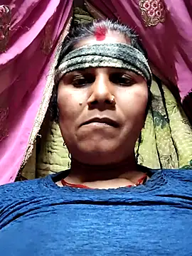 Hot di97 online show from 02-21-26, 12:50