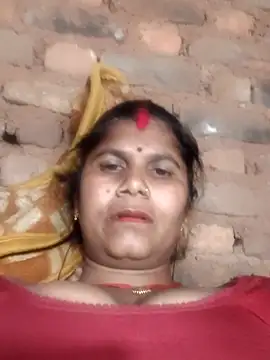 Hot di97 online show from 04-11-26, 01:26