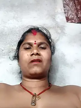 Hot di97 online show from 04-20-26, 08:17