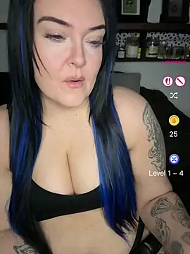 Miss CurvesXXX online show from 04-26-26, 12:14