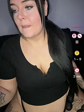 Snapshot of Miss_CurvesXXX chatting on 05-03-26, 09:10 Miss CurvesXXX online show from 05-03-26, 09:10