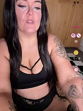 Snapshot of Miss_CurvesXXX chatting on 06-12-26, 10:52 Miss CurvesXXX online show from 06-12-26, 10:52