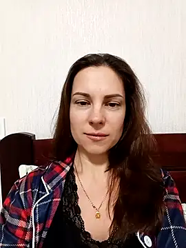 Snapshot of She-Moon chatting on 01-14-26, 07:30 She-Moon online show from 01-14-26, 07:30