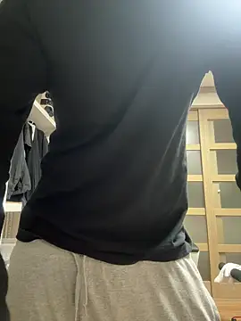 Snapshot of Alexkimsumin chatting on 04-13-26, 06:46 Alexkimsumin online show from 04-13-26, 06:46