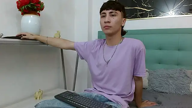 XanderGrey8 online show from 01-12-26, 07:41