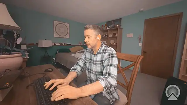 chrisw8140 online show from 06-20-26, 05:21