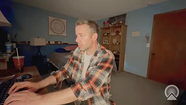 chrisw8140 online show from 06-27-26, 12:48