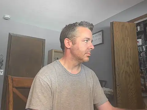chrisw8140 online show from 07-09-26, 08:13
