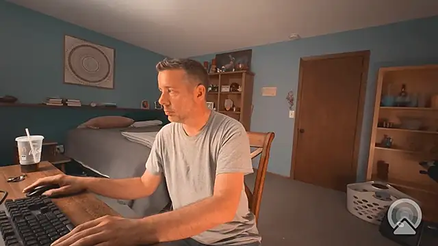 chrisw8140 online show from 07-20-26, 05:00