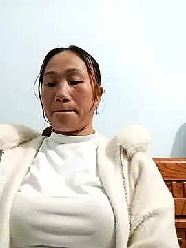 Snapshot of CML93 chatting on 01-13-26, 12:21 CML93 online show from 01-13-26, 12:21