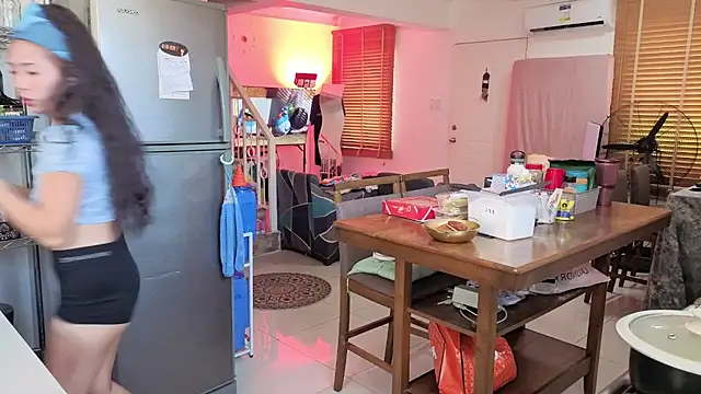 25sweetlilbunny online show from 04-15-26, 03:24