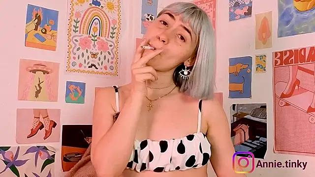 annieTinky0 online show from 02-17-26, 12:18