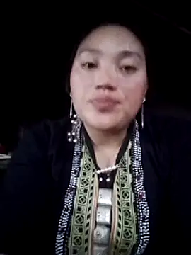 Snapshot of LingLing002 chatting on 02-17-26, 03:36 LingLing002 online show from 02-17-26, 03:36