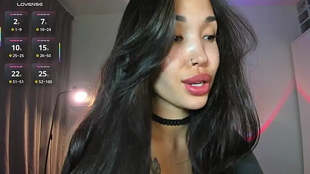 Snapshot of your_asian_dream chatting on 07-28-26, 08:52 your asian dream online show from 07-28-26, 08:52