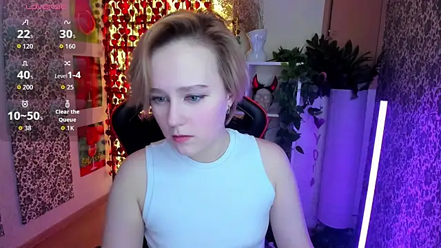 Ellie Heavenly online show from 02-18-26, 08:54