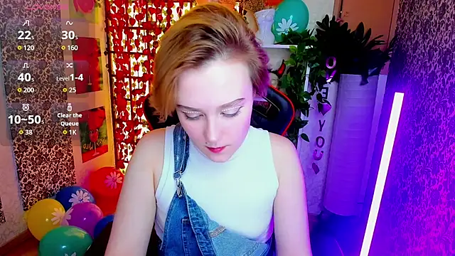 Ellie Heavenly online show from 02-22-26, 08:13