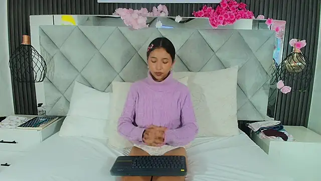 Real virgin Pussy online show from 05-29-26, 06:39