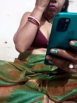 Snapshot of Dropati35 chatting on 05-30-26, 05:32 Dropati35 online show from 05-30-26, 05:32