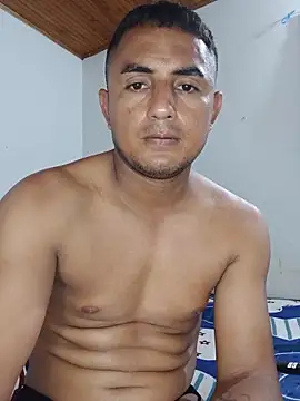 Snapshot of knox_zeque chatting on 06-04-26, 03:07 knox zeque online show from 06-04-26, 03:07