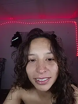 AlexxaAndRileyy online show from 07-03-26, 06:36