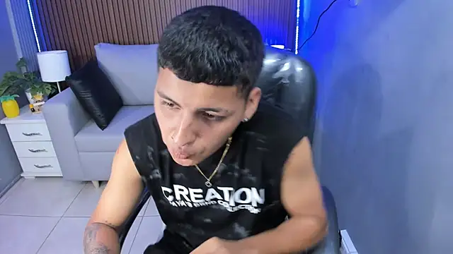 Liam9  online show from 03-05-26, 02:02