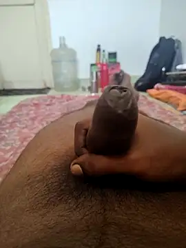 Snapshot of TamilBoy3007 chatting on 04-19-26, 04:45 TamilBoy3007 online show from 04-19-26, 04:45