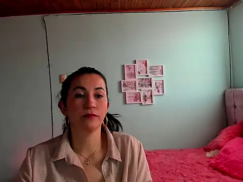 talia mystic online show from 06-09-26, 12:39