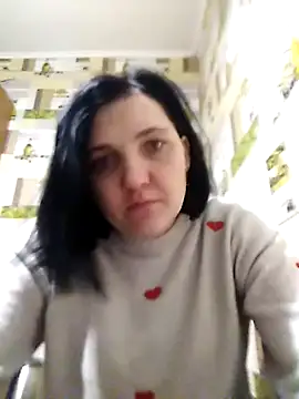 Snapshot of KarolinaRich1 chatting on 01-14-26, 05:02 KarolinaRich1 online show from 01-14-26, 05:02