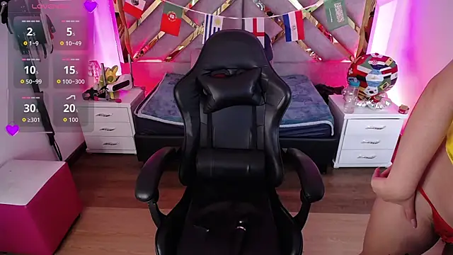 Madyson Hill online show from 06-30-26, 08:43