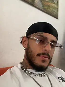 liyamjunior online show from 02-20-26, 05:02