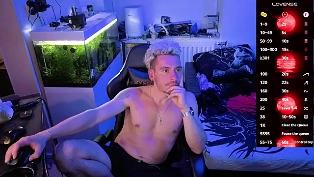 Rayzel White online show from 02-25-26, 10:19