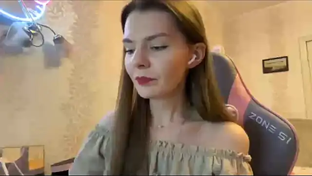 Snapshot of LavondaDeleston chatting on 02-01-26, 06:28 LavondaDeleston online show from 02-01-26, 06:28