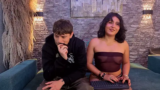 miaanddemian online show from 02-02-26, 12:15