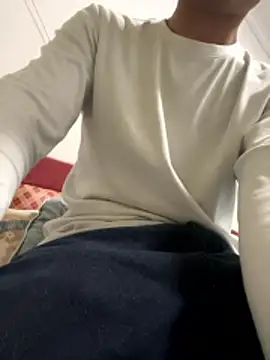 Snapshot of elephant0 chatting on 01-13-26, 01:27 elephant0 online show from 01-13-26, 01:27