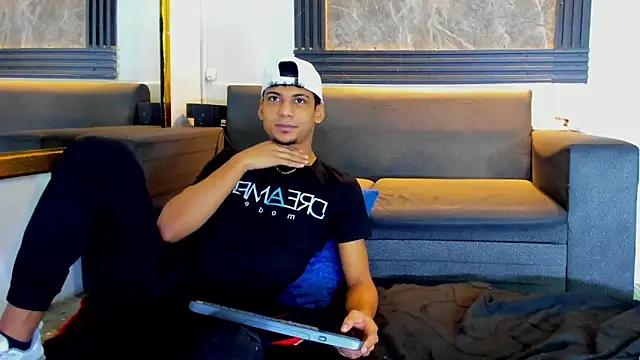 ALEX KEITH26 online show from 02-04-26, 12:33