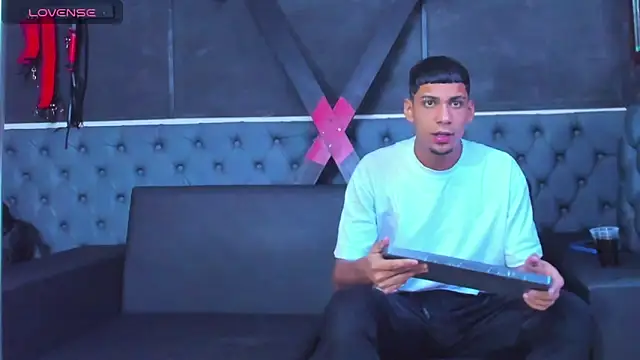 ALEX KEITH26 online show from 04-22-26, 11:45