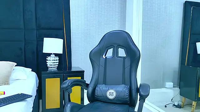 AshleyGingerr online show from 02-25-26, 09:13