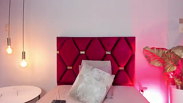 TessaMonroee online show from 02-05-26, 06:12