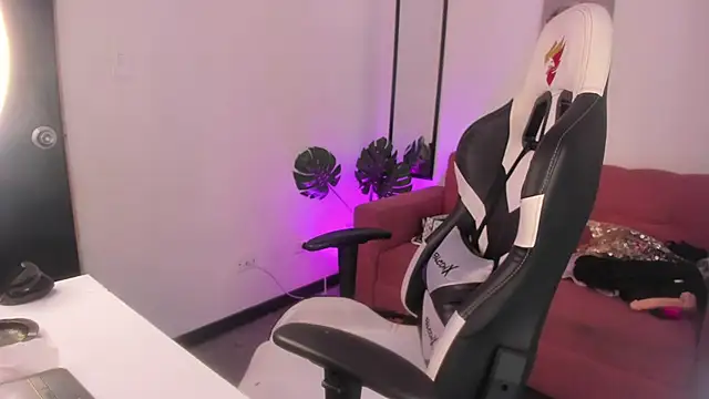 Xiomara as online show from 02-25-26, 02:48