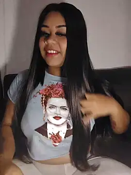 Snapshot of cami__sexy chatting on 06-17-26, 04:59 cami sexy online show from 06-17-26, 04:59
